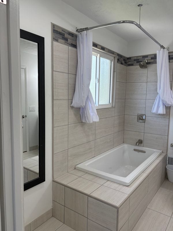 Photo - 1352 Meredith Dr