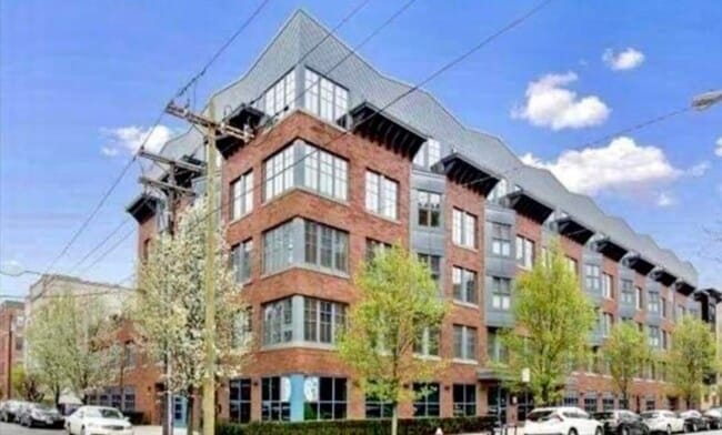 Building Photo - 727 Monroe St Unit 303