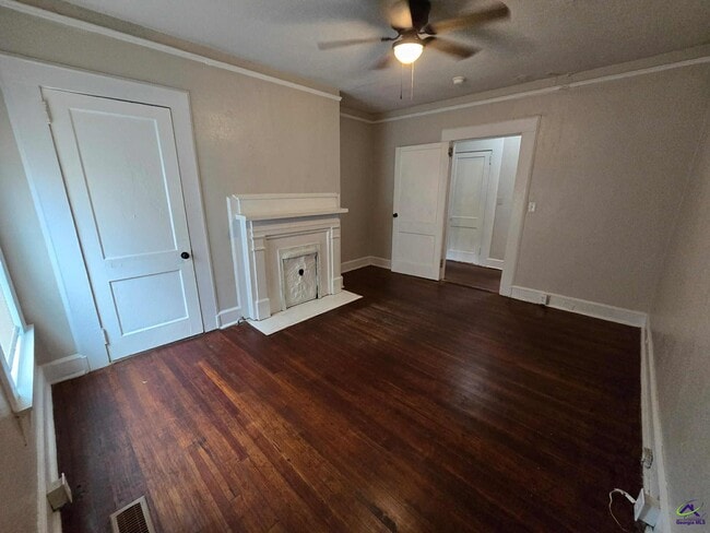 Photo - 1273 Hillyer Ave