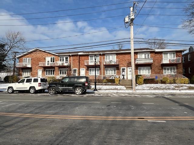 Photo - 141 Manorhaven Blvd Apartment Unit F