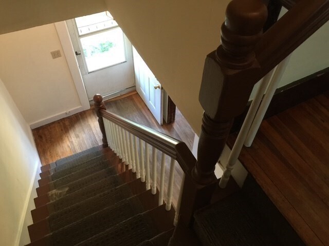 Photo - 9 E Walnut St