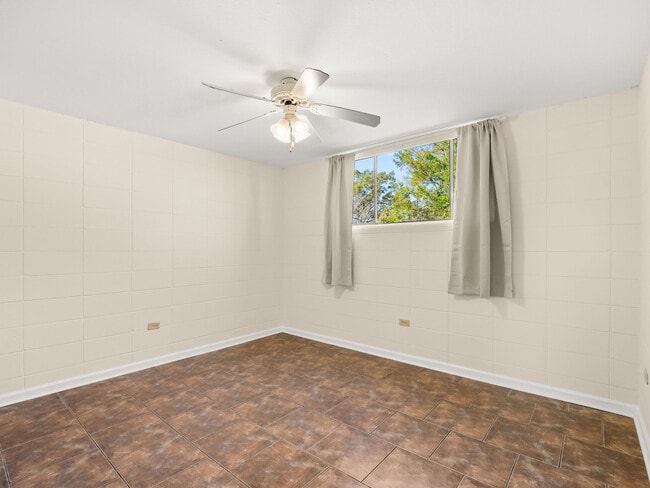 Photo - 710 Iris St Unit 103