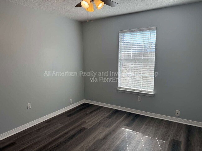 Photo - 1922 Heartland Dr