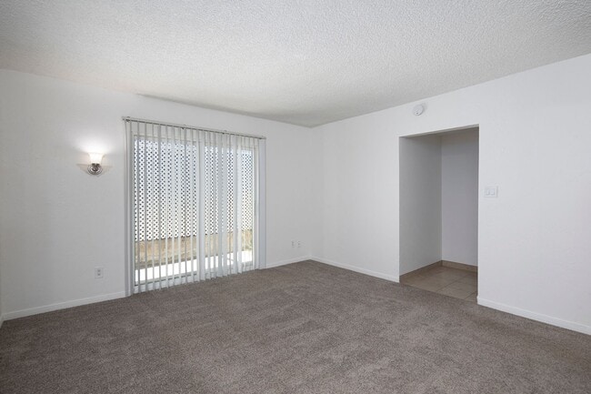 Photo - *OPEN HOUSE: 10/24 10AM-12PM* Junior 1 BR ... Unit 947-A