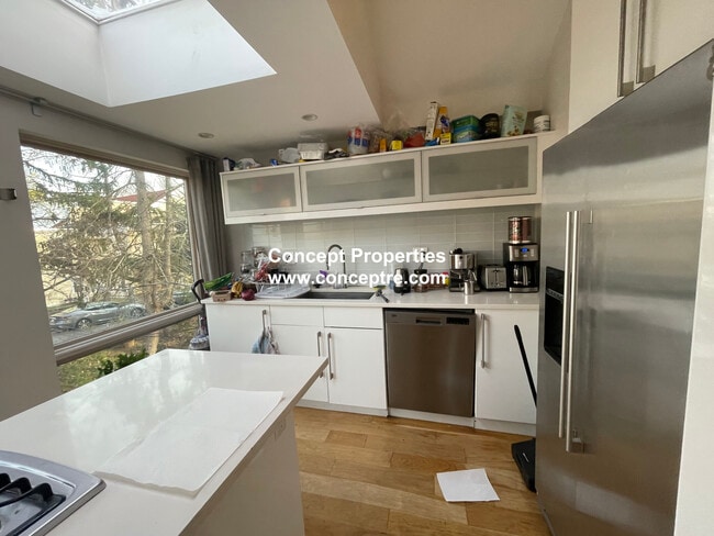 Photo - 41 Thornton St