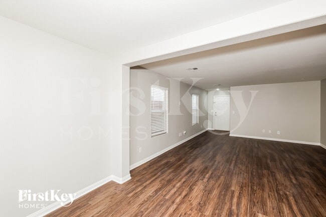 Photo - 2046 Peacemaker Rd