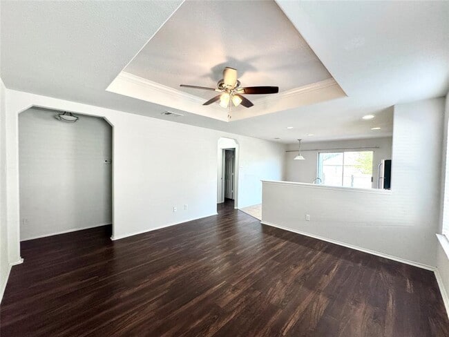 Photo - 246 Pigeonberry Pass