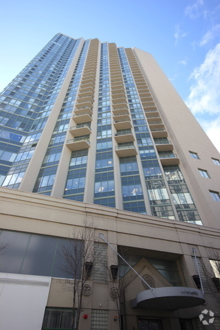 Building Photo - 1B1B in Gold Coast Prime Location Unit 1308 Rental