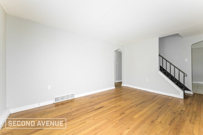 Photo - 128 Bellwood Dr