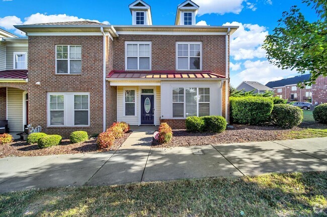 Building Photo - Two Story Corner Townhome