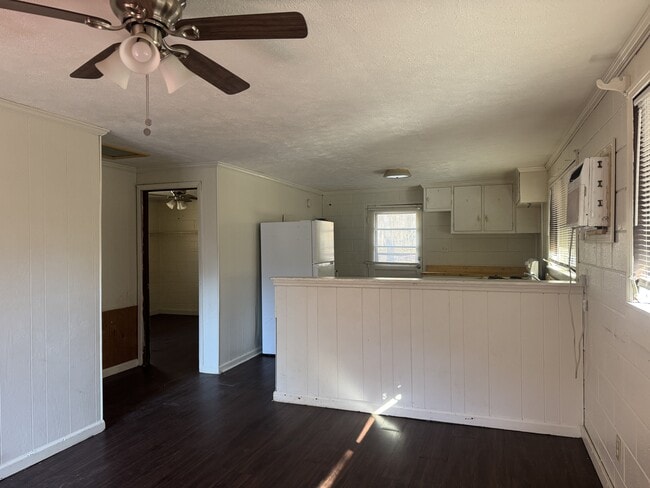 Photo - 1780 N Hl St Ext