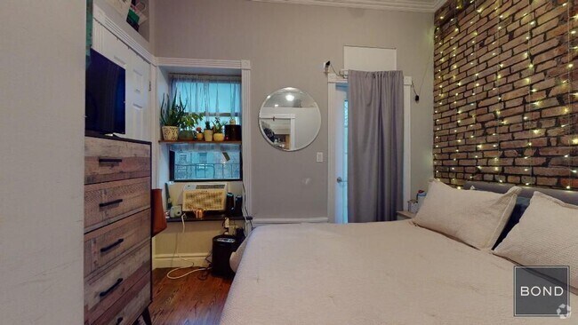 Building Photo - 521 E 5th St Unit 4C Rental