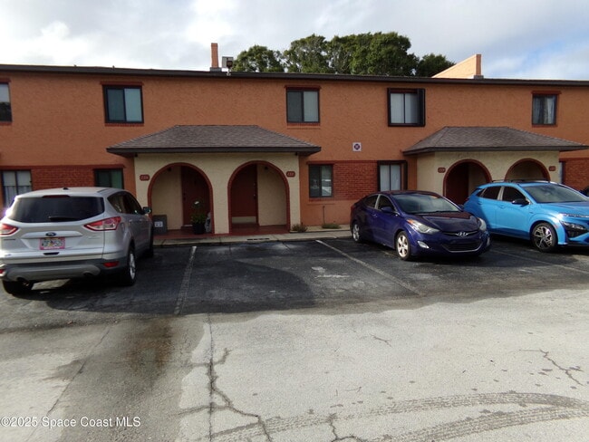 Building Photo - 155 San Juan Cir Unit 155