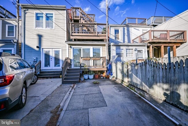 Photo - 3013 Elliott St