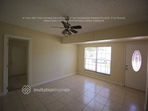 Photo - 5217 NE 2nd Ave