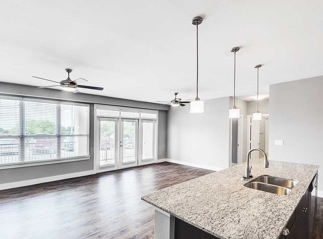 AMLI Frisco Crossing