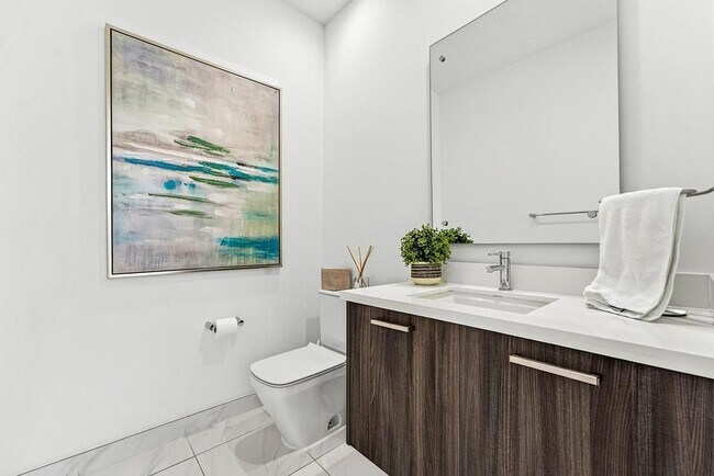 Photo - 1034 NE 18th Ave