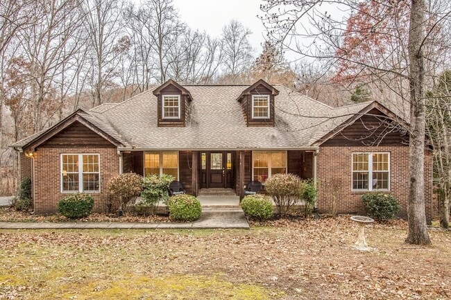Building Photo - 235 Scenic Dr
