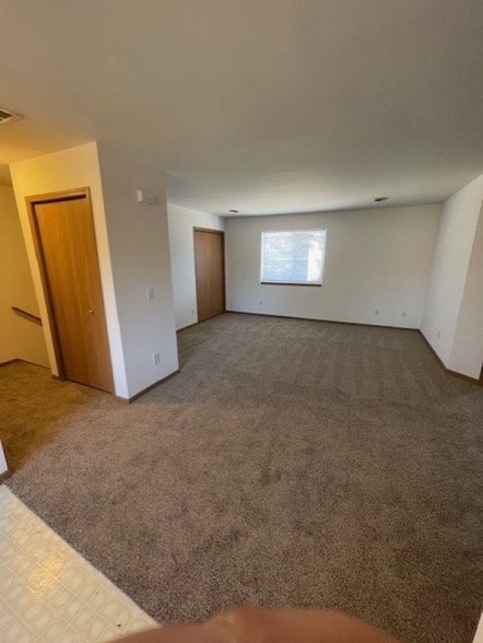 Photo - 4915 Universal Dr