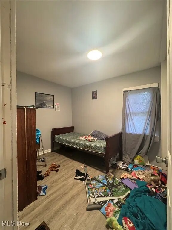 Photo - 722 John St Unit downstairs