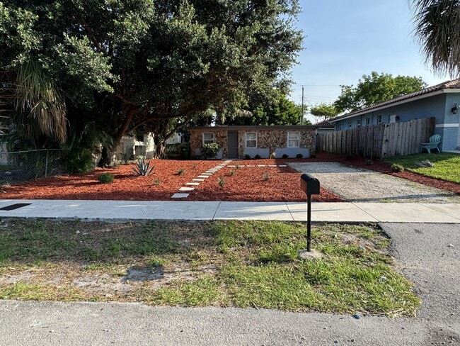 Photo - 2881 NW 11th Pl