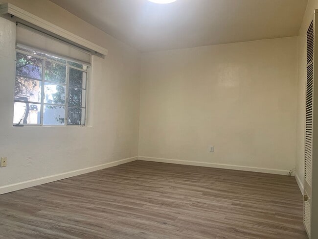 Photo - Beautiful Apartment Community with Residential Courtyard Unit 533 Valencia  5