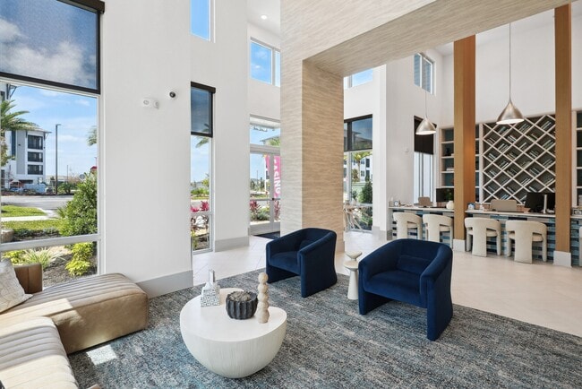 Leasing Office - Solay Horizon West