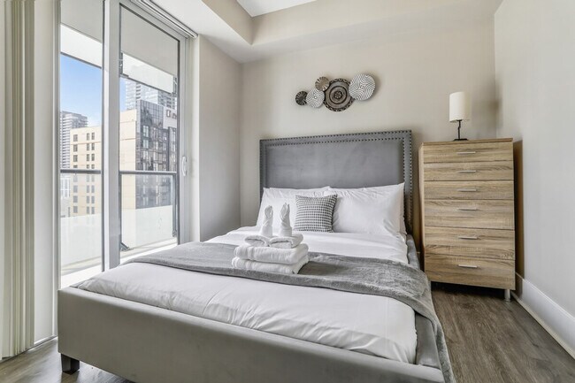 Photo - 315 Front St W Unit ID1050769P