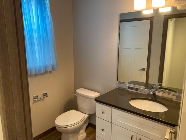 Photo - 1078 Oak Park Dr