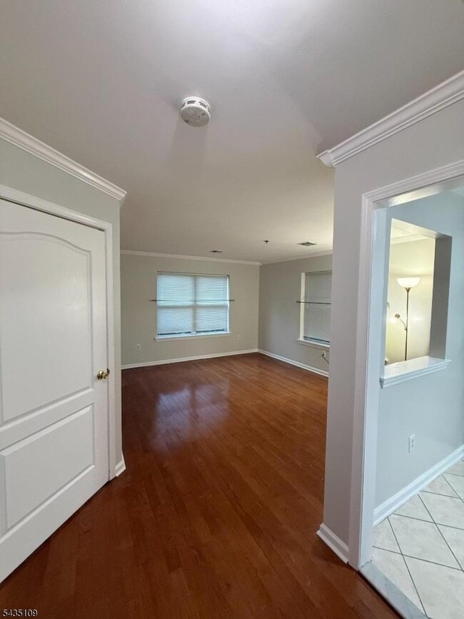 Building Photo - 901 Stuyvesant Ave. Unit 110