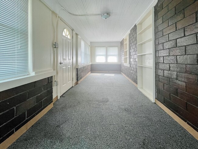 Photo - Washer/Dryer Hook Ups