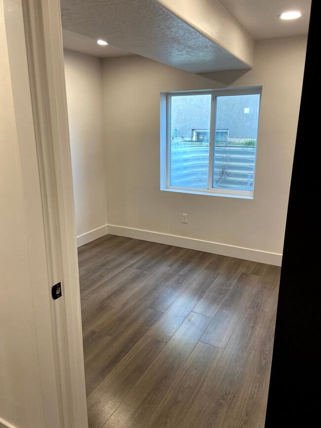 Photo - 4941 E Silver Ridge Rd Unit Basement