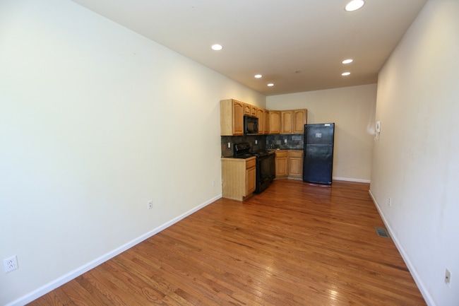 Photo - 1528 Willington St Unidad A