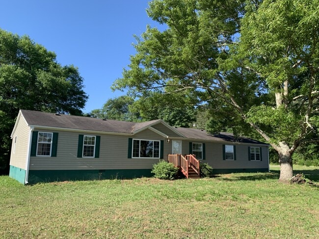 Building Photo - 1021 Treadwell Bridge Rd Rental