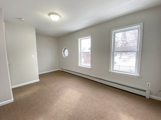 Photo - 158 Ward St