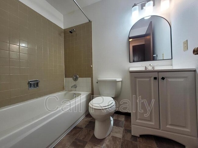 Photo - 12224 E Lenora Dr Unit #2