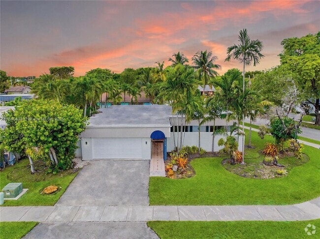 Building Photo - 9614 SW 134th Ct Rental