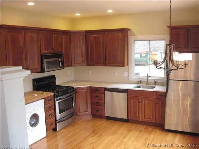 Photo - 33 Copse Rd