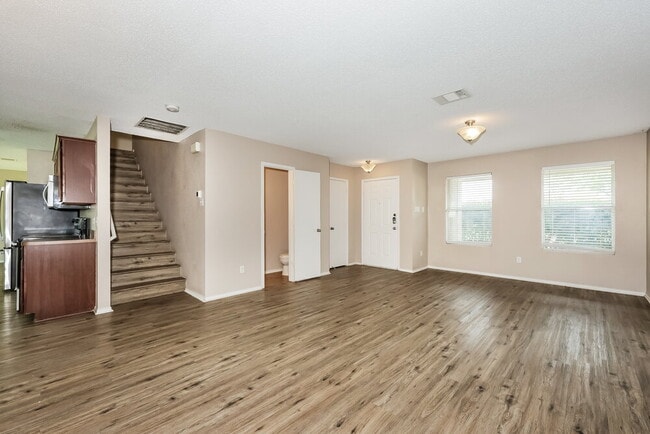 Photo - 317 Blairwood Dr