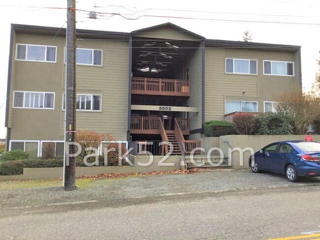 Photo - 3602 S 15th St Apartment Unit 3602-03