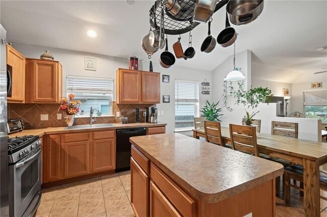 Photo - 1277 Sweet Gum Dr