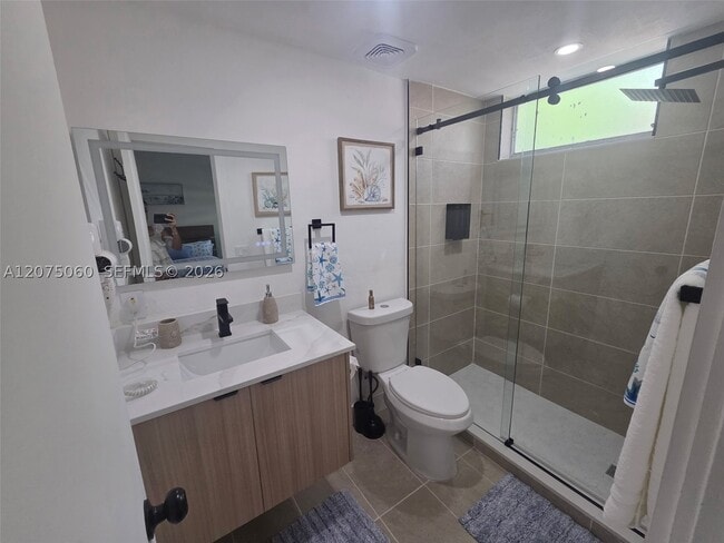 Photo - 7725 Carlyle Ave Unit 2
