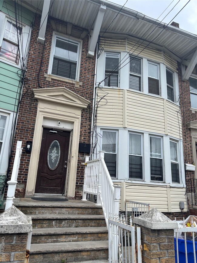 Photo - 10-59 McBride St Apartamento Unidad 2nd Floor