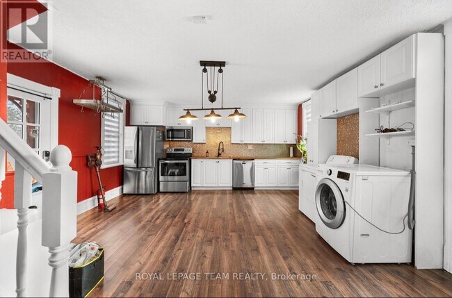 Photo - 509 Moffat St
