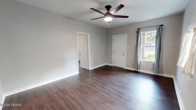 Photo - 112 S Chandler Ave