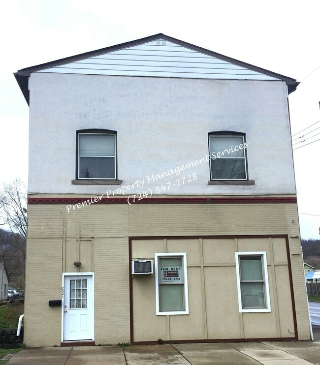 Building Photo - 703 24th St Unit 1 Rental