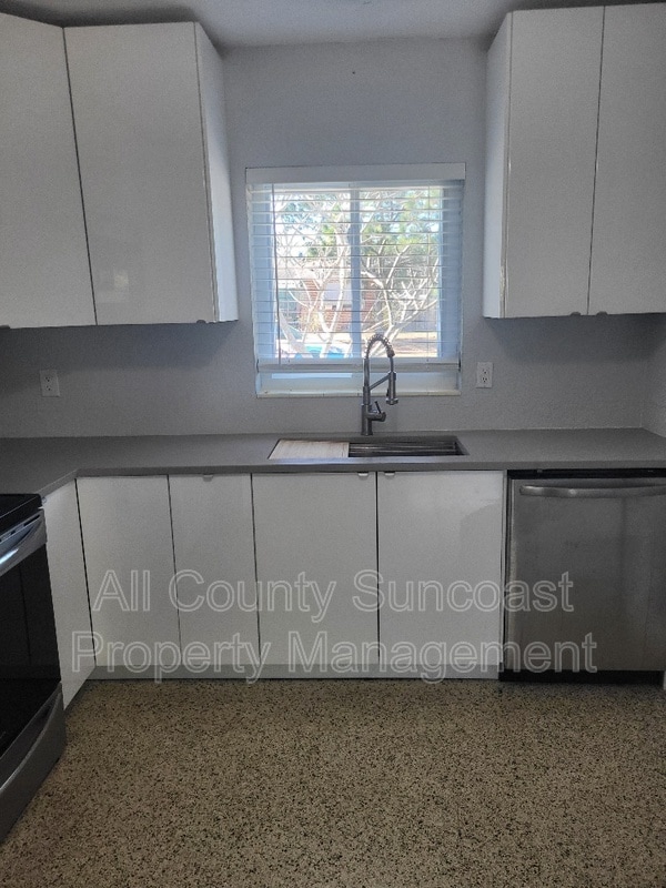 Photo - 2008 59th St S