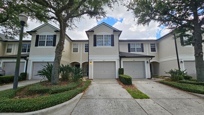 Remodeled Two Story Townhouse in Gated Sto... - Remodeled Two Story Townhouse in Gated Sto...