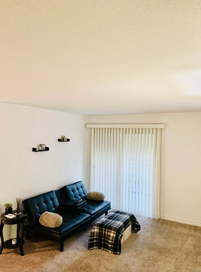 Photo - 4918 River Glen Dr