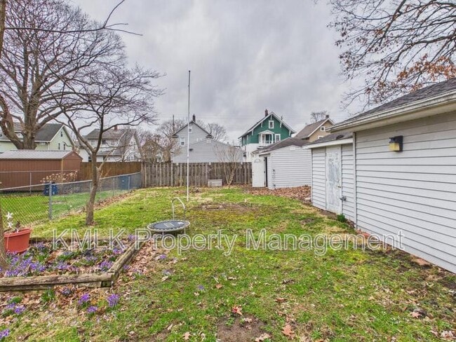 Photo - 1159 Carey Ave